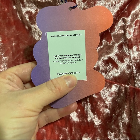 NWT Yitty by Lizzo Fabletics Plusshy Asymmetrical Bodysuit Peach Velvet Size 1X - Picture 5 of 7